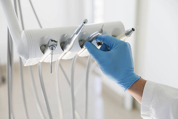Professional Emergency Dentist technician working in Long Branch, VA